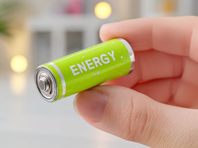 Risolvere due sfide per le batterie con un catalizzatore su scala atomica